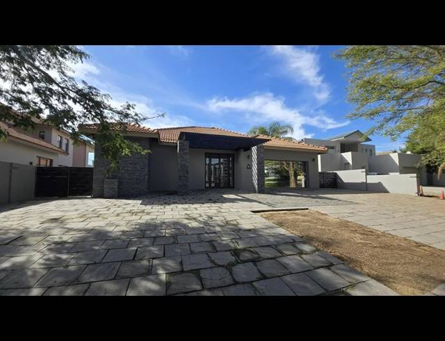 4 BEDROOM HOUSE FOR SALE IN THE ISLANDS ESTATES